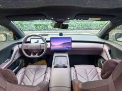 NIO ET5T 75kWh Touring - фото 9