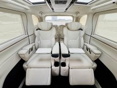 Lexus LM 500h six-seater premium version - фото 10