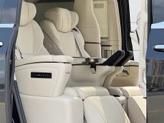 Lexus LM 500h six-seater premium version - фото 7