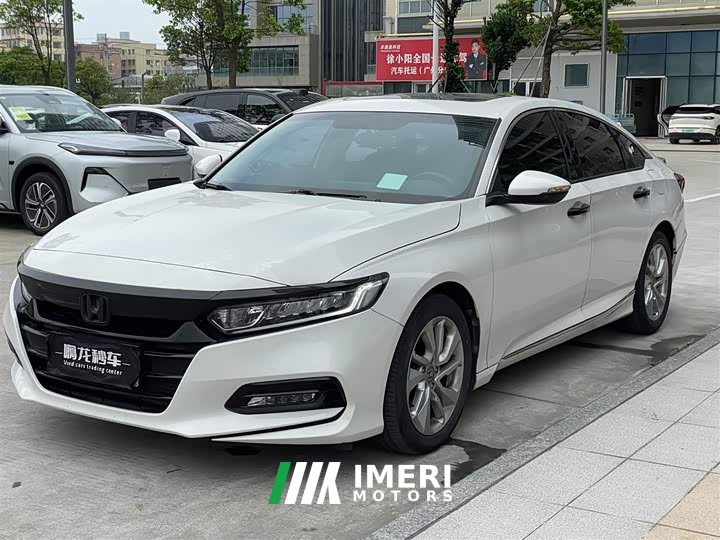 Honda Accord 2018 260TURBO Elite Edition National VI - автомобиль из Китая
