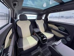 Bentley Bentayga 4.0T V8 EWB Azure - фото 10