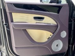 Bentley Bentayga 4.0T V8 EWB Azure - фото 17