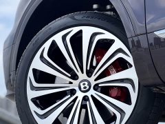 Bentley Bentayga 4.0T V8 EWB Azure - фото 19