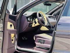 Bentley Bentayga 4.0T V8 EWB Azure - фото 5