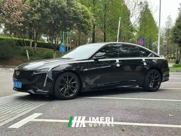 Cadillac CT5 28T Platinum - автомобиль из Китая