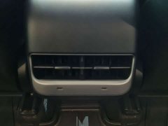 Tesla Model Y rear-wheel drive version - фото 12