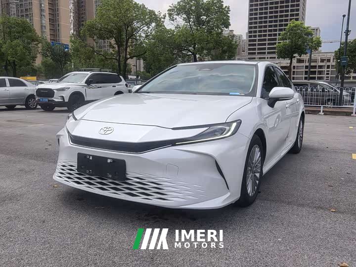 Toyota Camry 2024 2.0E Elite Edition - автомобиль из Китая