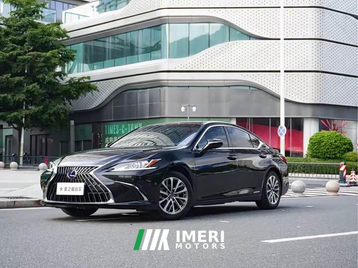 Lexus ES 2021 300h Excellence Edition