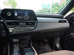 Lexus ES 2021 300h Excellence Edition - фото 13