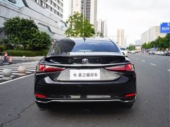 Lexus ES 2021 300h Excellence Edition - фото 4