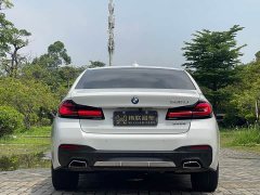 BMW 5 Series 530Li Leading M Sports Package - фото 4