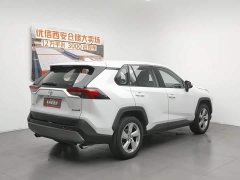 Toyota RAV4 2.0L CVT 2WD Fashion Plus Edition - фото 2