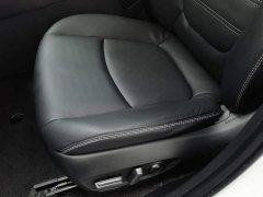 Toyota RAV4 2.0L CVT 2WD Fashion Plus Edition - фото 20