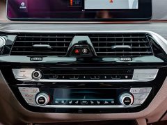 BMW 5 Series 530Li Luxury Line - фото 14