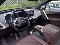 BMW iX xDrive40 - фото 8