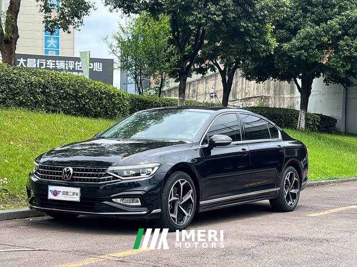 Volkswagen Magotan 2 Million Edition 330TSI DSG Leading - автомобиль из Китая