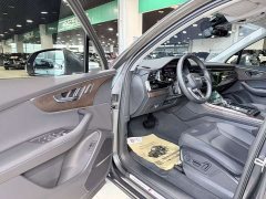 Audi Q7 55 TFSI quattro S line sports - фото 4