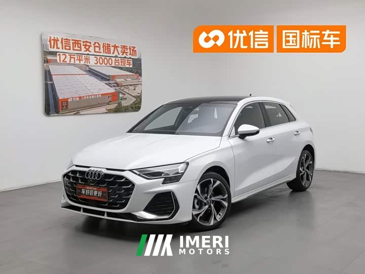 Audi A3 Sportback 35TFSI Flying Spur Exclusive