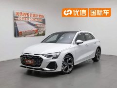 Audi A3 Sportback 35TFSI Flying Spur Exclusive - фото 1