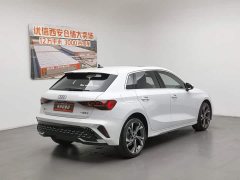 Audi A3 Sportback 35TFSI Flying Spur Exclusive - фото 2