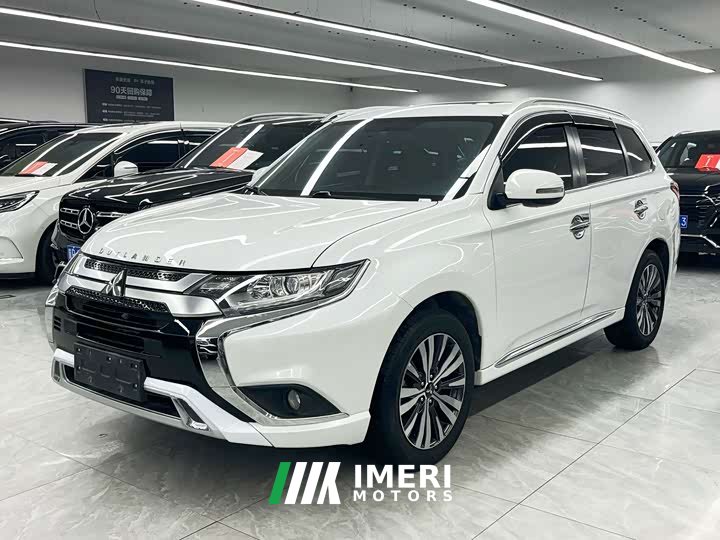 Mitsubishi Outlander 2.0L 2WD Enjoy Edition 5 seats
