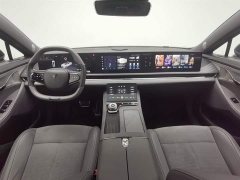 Voyah Lantu Chasing Light PHEV four-wheel drive ultra-long range flagship version - фото 5