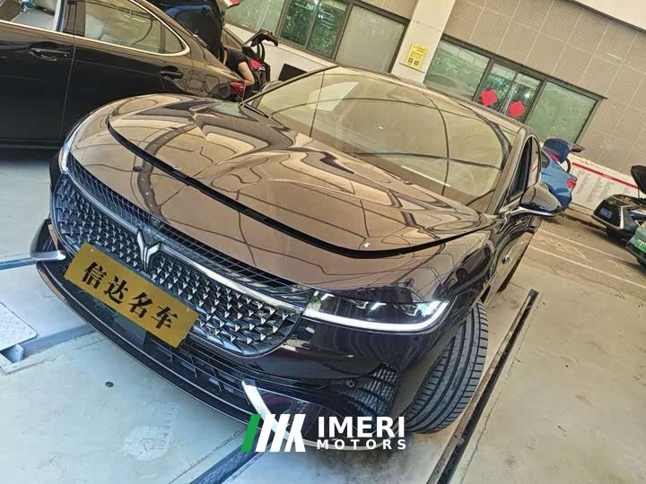 Voyah Lantu Chasing Light PHEV four-wheel drive ultra-long range flagship version - автомобиль из Китая