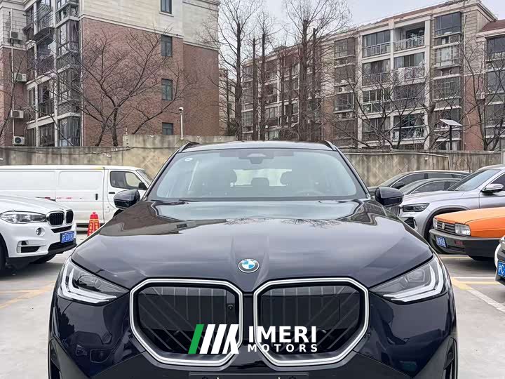 BMW X3 xDrive25L M Sports Night Package - автомобиль из Китая