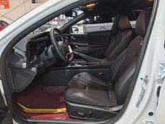 Lynk & Co Elantra 2022 1.5L CVT 20th anniversary - фото 6