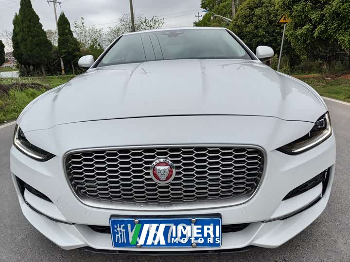 Jaguar XEL 2020 2.0T 200PS R-DYNAMIC Youth Sports Edition - автомобиль из Китая
