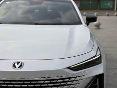 Changan UNI-V 1.5T premium - фото 10