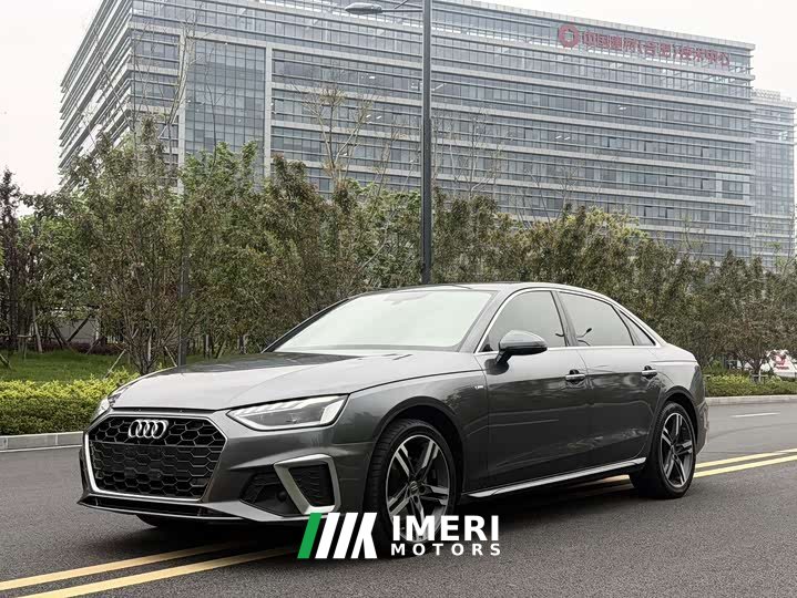 Audi A4L 2020 40 TFSI luxury and dynamic - автомобиль из Китая