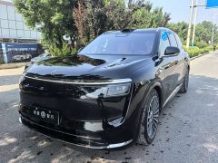AITO Wenjie M8 extended range Ultra version 53.4kWh 6-seater version (192-line lidar) - фото 3