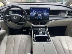 Denza D9 DM-i smart driving version 1020 four-wheel drive flagship - фото 8