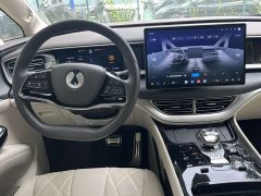 Denza D9 DM-i smart driving version 1020 four-wheel drive flagship - фото 9