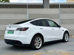 Tesla Model Y long-range all-wheel drive version - фото 6