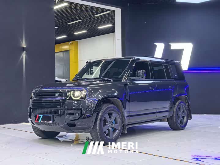 Land Rover Defender 110 3.0T P400 X-Dynamic HSE