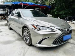 Lexus ES 200 Excellence Edition - фото 2