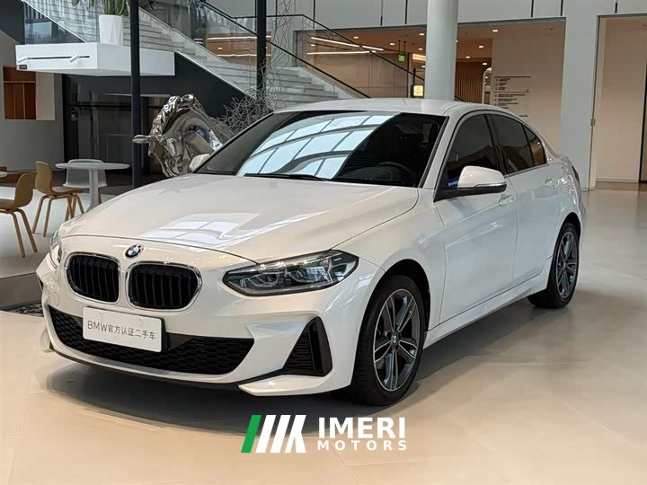 BMW 1 Series 120i M Sports Edition - автомобиль из Китая