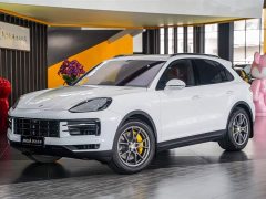 Porsche Cayenne 3.0T - фото 1