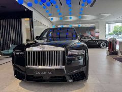 Rolls-Royce Cullinan four-seat version - фото 1