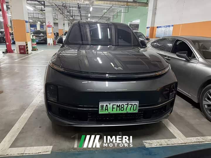 Li Auto Ideal L8 2023 Air - автомобиль из Китая