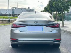 Lexus ES 2023 200 Excellence Edition - фото 13