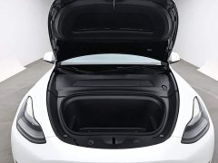 Tesla Model Y long-range all-wheel drive version 3D7 - фото 16