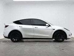 Tesla Model Y long-range all-wheel drive version 3D7 - фото 5