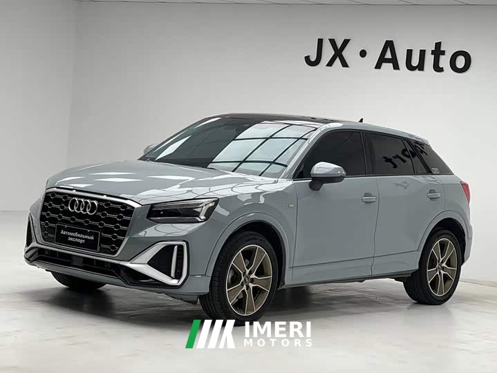 Audi Q2L 35 TFSI fashionable and dynamic - автомобиль из Китая