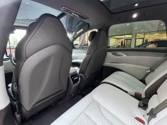 Lexus Zhiji LS7 100kWh Lux rear-wheel drive version - фото 12