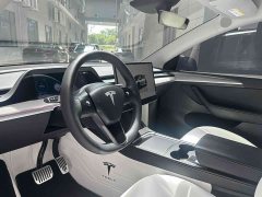 Tesla Model Y rear-wheel drive version - фото 13