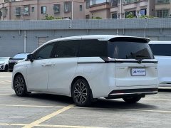 Trumpchi E8 PHEV 150km MAX - фото 3