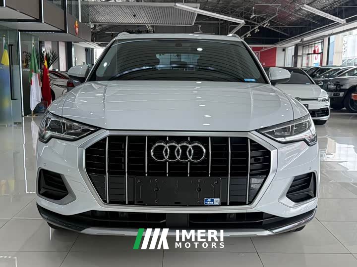 Audi Q3 35 TFSI Fashionable and Elegant
